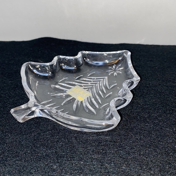 Mikasa Crystal Tree Dish 4 inches - Picture 3 of 3